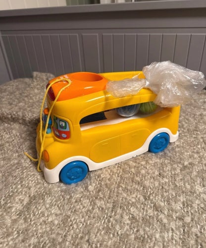 Vtech Little Smart Learners skolbuss på tyska
