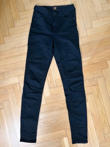 Lee svarta jeans, storlek W28 L35