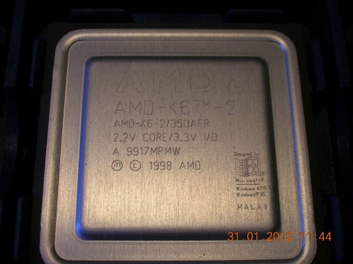 AMD K6-2 350 Mhz 100Mhz buss socket super 7