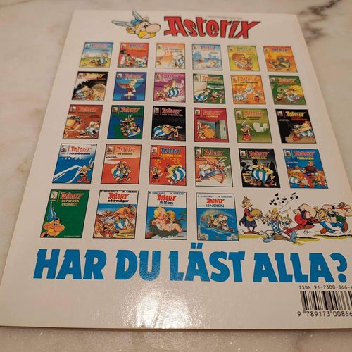 Asterix och vikingarna av René Goscinny och Albert Uderzo - Häftad