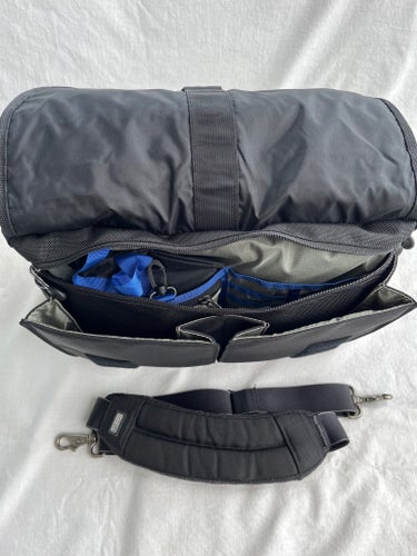 Think Tank Urban Disguise 70 Pro Svart Kameraväska