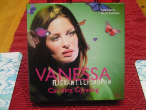 Carolina Gynning: Vanessa - Flickan i Glaskupan (5 CD)