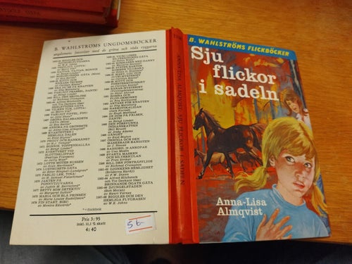 Sju flickor i sadeln av Anna-Lisa Almqvist. bok. Fine