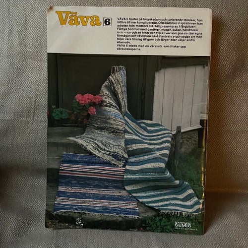 Väva 6, vävskola, dukar, gardiner, mattor mm.