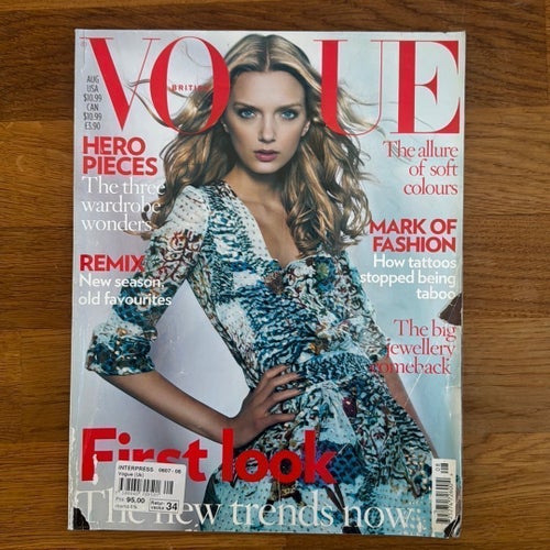 VOGUE UK 2008 August