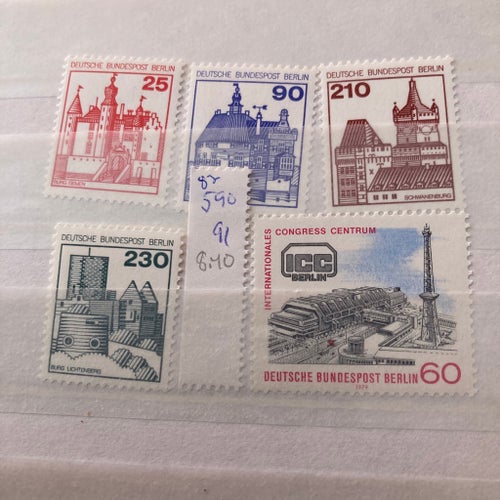 Berlin 587-91 postfriskt Mi 8,40 e