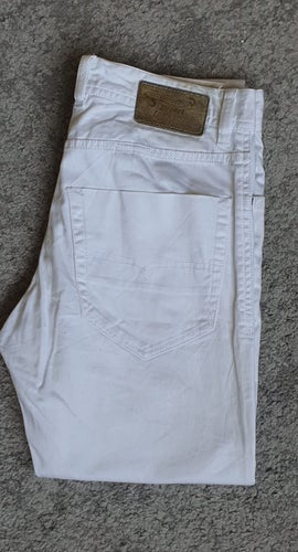 Diesel vita jeans, storlek W 30