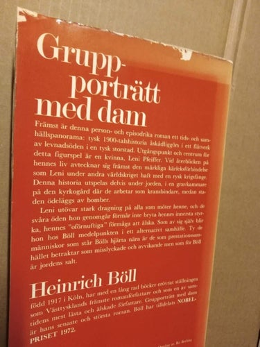 Grupporträtt med dam av Henrich Böll
