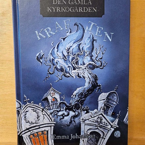 Kraften - den gamla kyrkogården, Emma Johansson