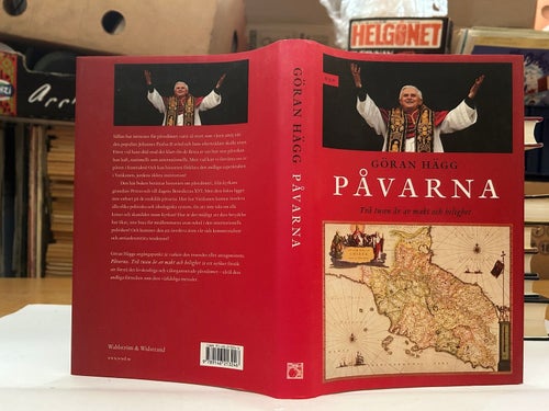 Påvarna, två tusen år av makt och helighet av Göran Hägg, Very Fine plus