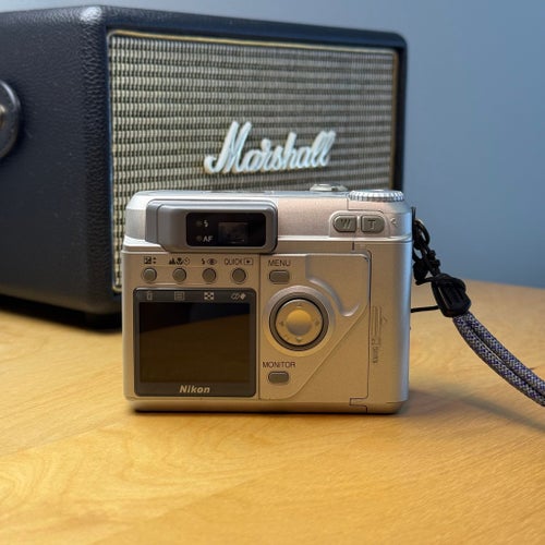 Nikon Coolpix E880 – snabb leverans