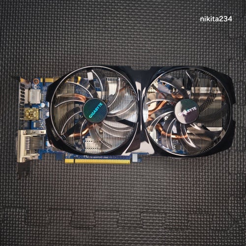 GIGABYTE GeForce GTX 660 Ti OC 2GB (Windforce) – I mycket fint skick!