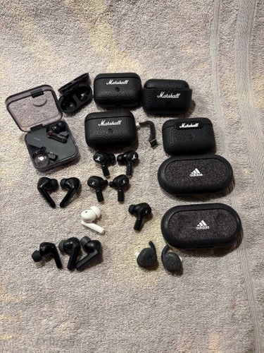 Marshall, Adidas mm defekta in ears hörlurar