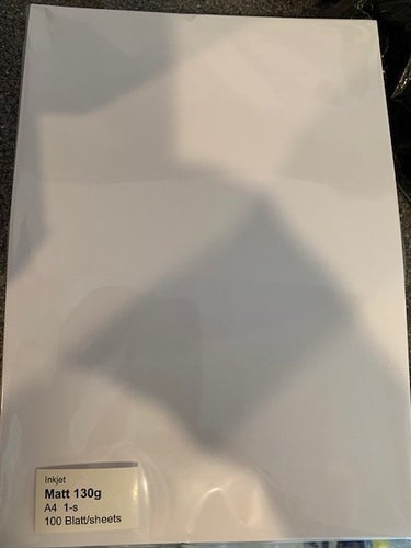 500 ark fotopapper A4 matt 130 g (5-pack med 100 ark).