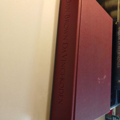 Da Vinci Koden av Dan Brown - Okänt År