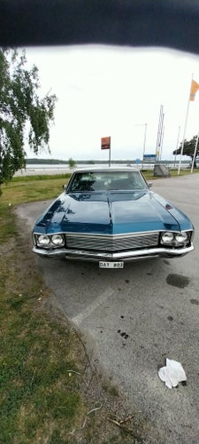 Chevrolet Caprice Custom Coupé V8