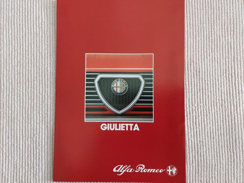Alfa Romeo Giulietta 1983 in english ..