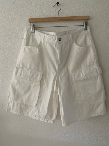 H&M vita shorts, storlek 36