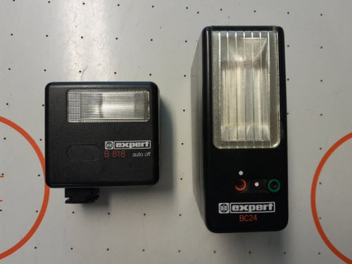 2 st fotoblixtar fr Expert - BC24 och B818
