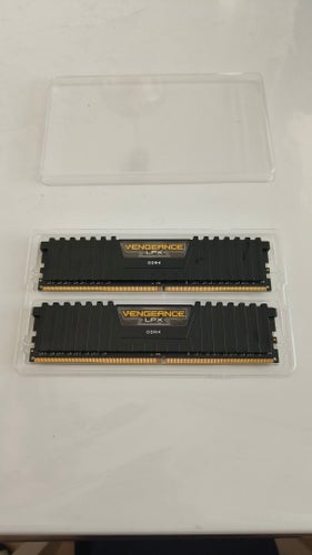 Corsair Vengeance LPX DDR4 RAM 16GB, 2400MHz