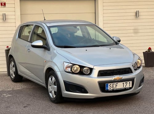 Chevrolet Aveo 2607 mil Nybesiktigad Fullservad
