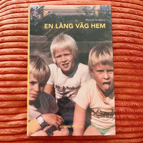 EN LÅNG VÄG HEM Marcus Sandborg