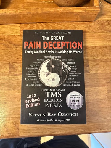 The Great Pain Deception av Steven Ray Ozanich, 2020