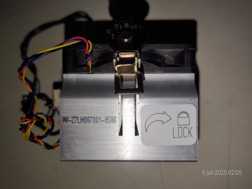 AMD AV-Z7LH007001-0508 CPU Heatsink With Fan Socket Base AM2 AM2+ 4-Pin!