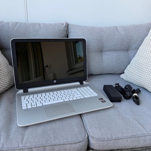 HP Laptop 15 Tum Windows 11
