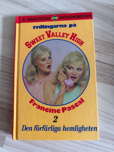 Tvillingarna på Sweet Valley High Den förfärliga hemligheten av Francine Pascal