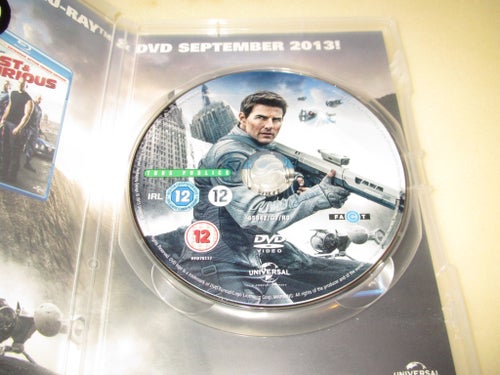 Oblivion (DVD) med Tom Cruise och Morgan Freeman