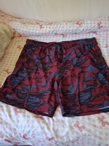 Röd Grå shorts.6 Xl