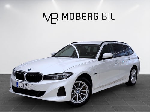 BMW 330e Touring Steptronic 292hk Läder CarPlay PDC Navi