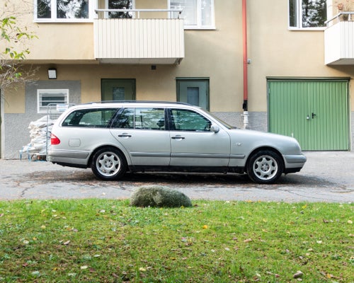 1997 Mercedes E280T 4Matic Elegance