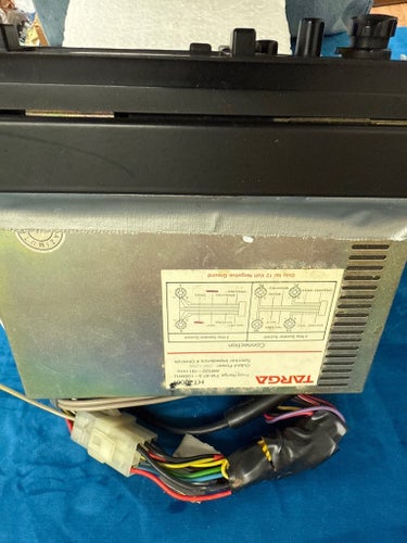Targa HT-7002 Bilradio Kassettbandspelare