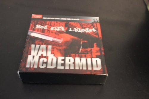 CD-bok: Med gift i blodet - Val McDermid