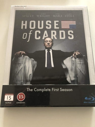 Bluray: HOUSE OF CARDS 1:a säsongen (Kevin Spacey, Robin Wright) (NY, INPLASTAD)