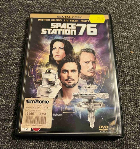 SPACE STATION 76 (2014) SVENSK EX-HYR I FINT SKICK!