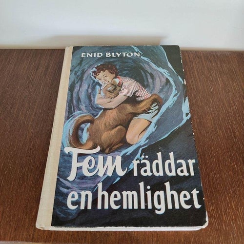 Fem räddar en hemlighet (sv 1a) av Enid Blyton 1956