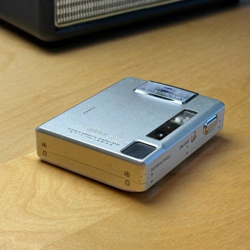Konica Minolta DiMAGE X1 – snabb leverans