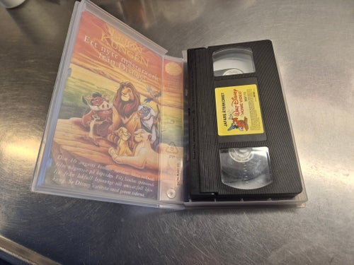 Aladdin -Jafars Återkomst VHS i gott skick! EN av dom första utgåvorna! från -94