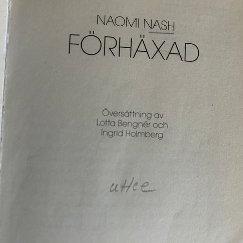 Förhäxad av Naomi Nash, bok, SM, Very good plus