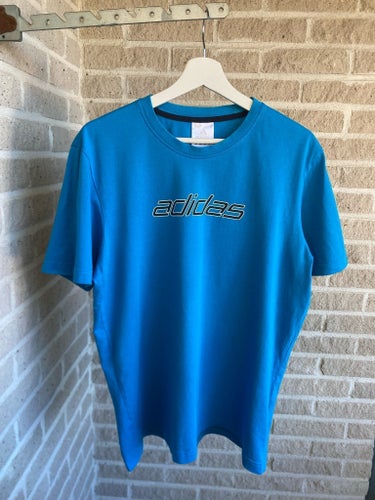 Adidas blå t-shirt, storlek 42 / 44