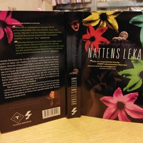 Nattens lekar - Sherrilyn Kenyon. Bok. Very Fine plus