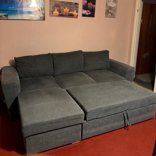 Grå bäddsoffa med schäslong