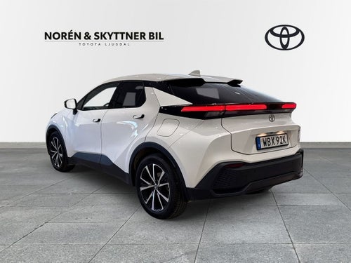 Toyota C-HR Hybrid e-CVT, 140hk, 2025