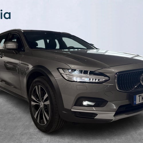 Volvo V90 Cross Country B4 Advanced edition drag backkamera vinterhjul rattvärme