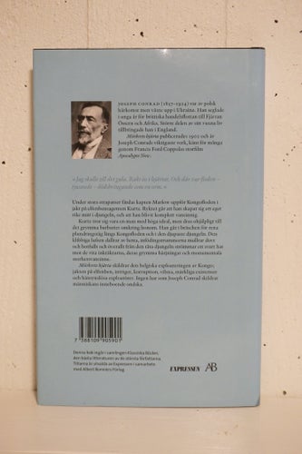 MÖRKRETS HJÄRTA - Joseph Conrad