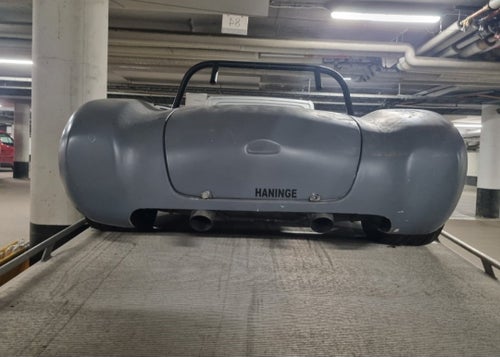 AC Cobra replika LS7 turbo Corvette