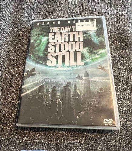 THE DAY THE EARTH STOOD STILL (2008) SVENSK UTGÅVA I MKT FINT SKICK!
